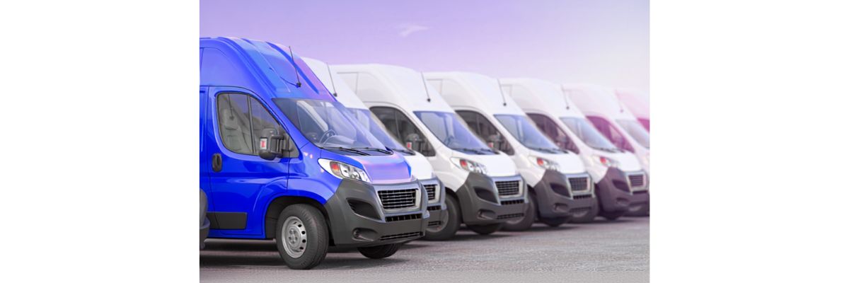 Conjunto de vans para transporte e uso comercial